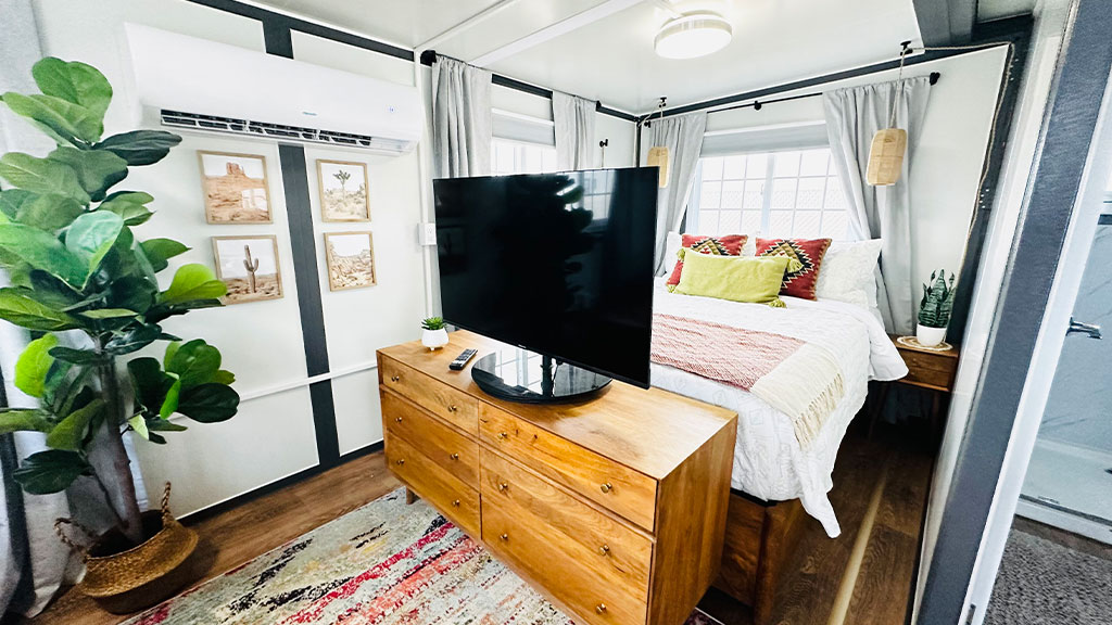 studio_queen Pecos 2 bed studio suite